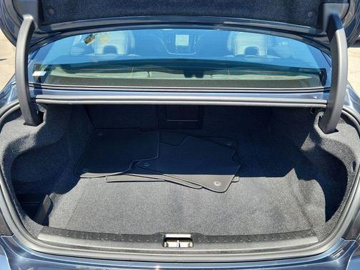 Denim Blue Metallic 2025 Volvo S60 B5 Plus