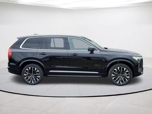 Onyx Black Metallic 2026 Volvo XC90 Plug-In Hybrid T8 Ultra 7-Seater