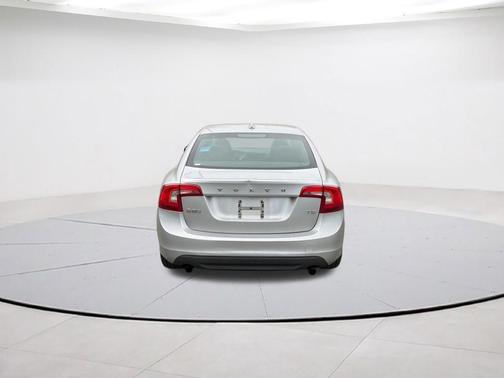 Silver 2012 Volvo S60 T5
