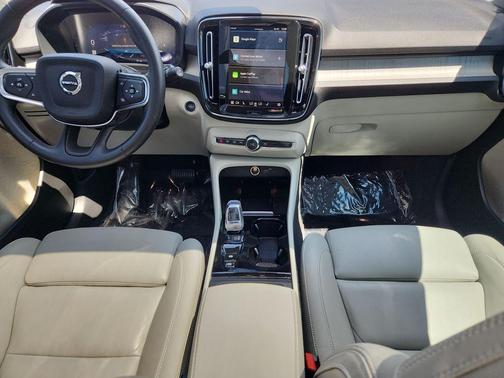 Sage Green Metallic 2024 Volvo XC40 B5 Plus Bright Theme