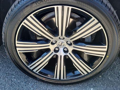 Denim Blue Metallic 2021 Volvo XC90 T6 Inscription 7 Passenger