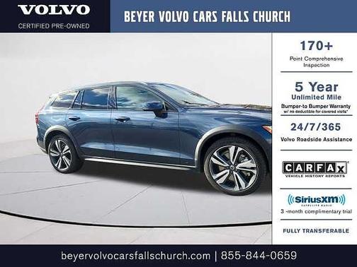 2025 Volvo V60 Cross Country Plus