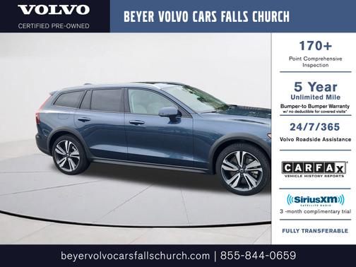 2024 Volvo V60 Cross Country B5 Plus