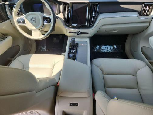 Gray Metallic 2024 Volvo XC60 B5 Plus Dark Theme