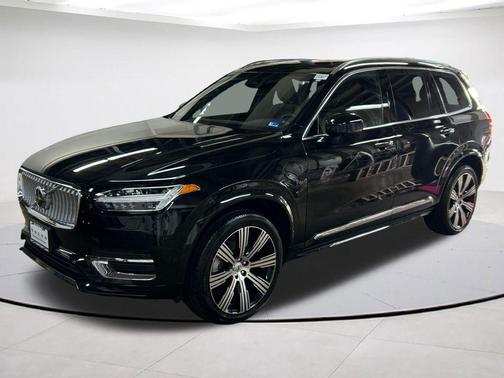 Onyx Black Metallic 2024 Volvo XC90 Recharge Plug-In Hybrid T8 Plus Bright Theme 7 Passenger