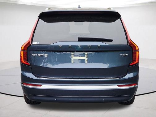 Denim Blue Metallic 2026 Volvo XC90 Plug-In Hybrid T8 Ultra 6-Seater