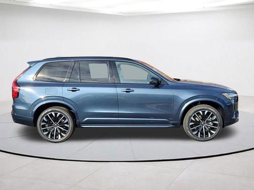 Denim Blue Metallic 2026 Volvo XC90 B6 Ultra Dark Theme 7-Seater