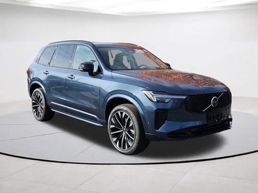 Denim Blue Metallic 2026 Volvo XC90 B6 Ultra Dark Theme 7-Seater