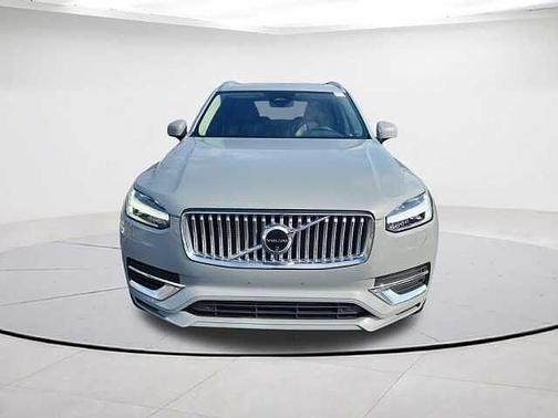 2024 Volvo XC90 Plus