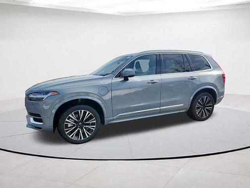 2024 Volvo XC90 Plus