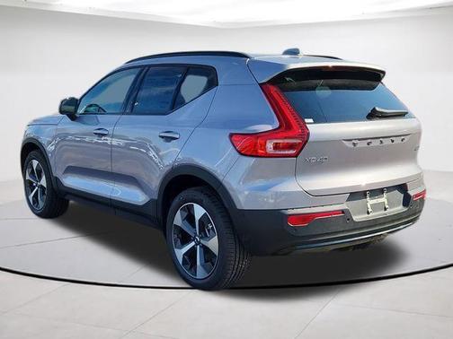 Aurora Blue 2026 Volvo XC40 B5 Plus