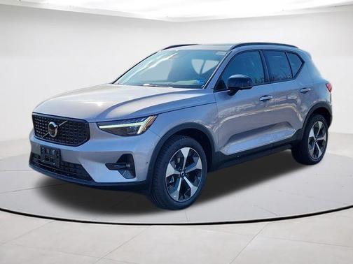Aurora Blue 2026 Volvo XC40 B5 Plus