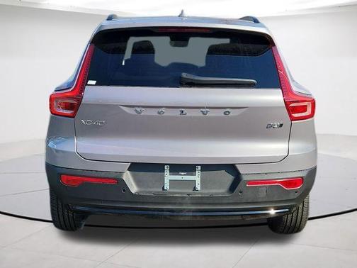 Aurora Blue 2026 Volvo XC40 B5 Plus