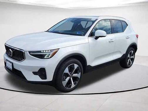 2023 Volvo XC40 Plus