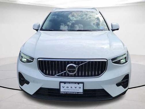 2023 Volvo XC40 Plus