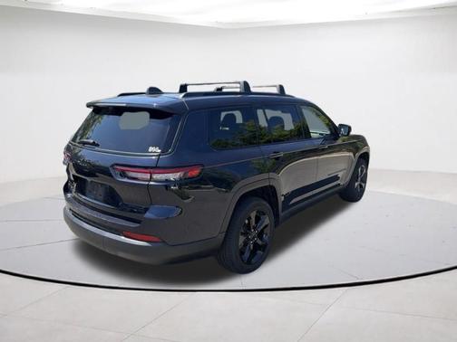 Midnight Sky 2023 Jeep Grand Cherokee L Limited