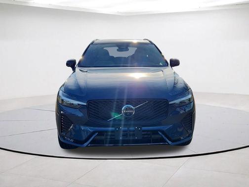 Denim Blue Metallic 2026 Volvo XC60 B5 Plus