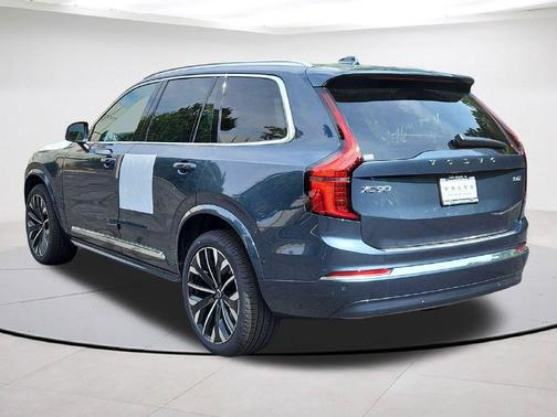 Denim Blue Metallic 2026 Volvo XC90 B6 Plus 7-Seater