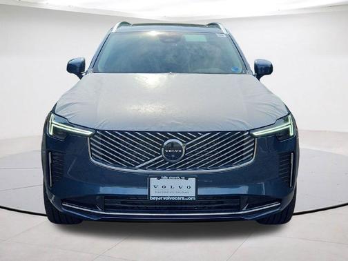 Denim Blue Metallic 2026 Volvo XC90 B6 Plus 7-Seater