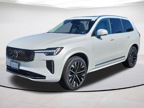 Crystal White Pearl 2026 Volvo XC90 B6 Ultra 7-Seater