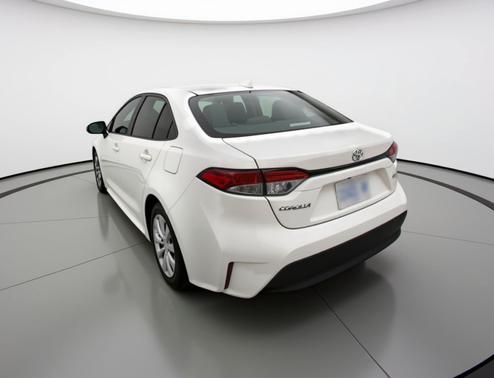 Ice Cap 2025 Toyota Corolla LE