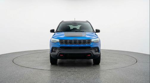 Hydro Blue Pearlcoat 2025 Jeep Compass Trailhawk