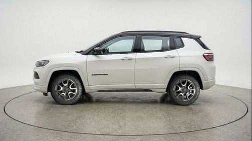 Bright White Clearcoat 2025 Jeep Compass Trailhawk