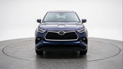 Blueprint 2025 Toyota Highlander LE