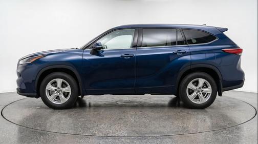 Blueprint 2025 Toyota Highlander LE