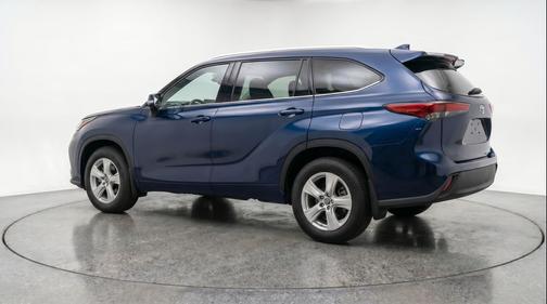 Blueprint 2025 Toyota Highlander LE