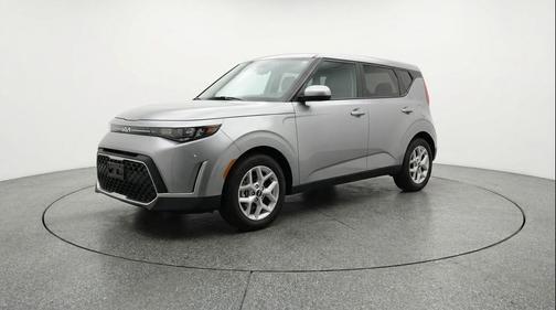Steel Gray 2025 Kia Soul LX