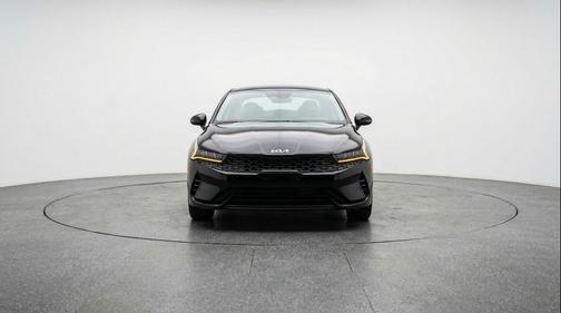 Aurora Black Pearl 2025 Kia K4 LXS