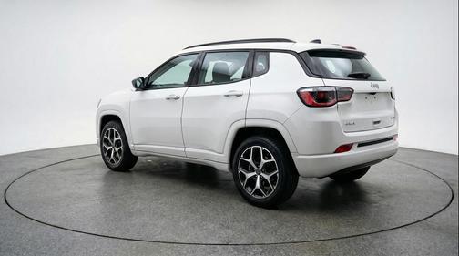 Bright White Clearcoat 2025 Jeep Compass Limited