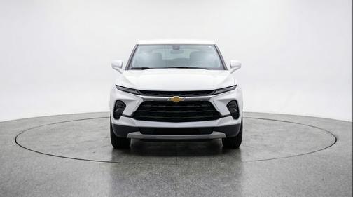 Summit White 2025 Chevrolet Blazer 2LT