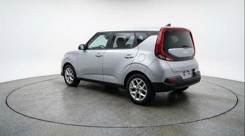 Steel Gray 2025 Kia Soul LX
