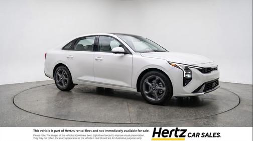 Snow White Pearl 2025 Kia K4 LXS