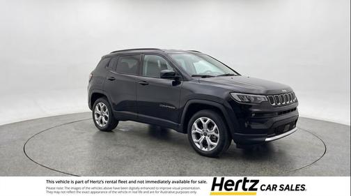 Diamond Black Crystal Pearlcoat 2025 Jeep Compass Latitude