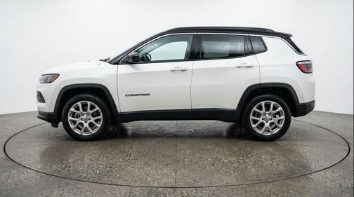 Bright White Clearcoat 2025 Jeep Compass Limited