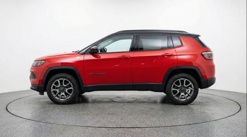 Red Hot Pearlcoat 2025 Jeep Compass Trailhawk