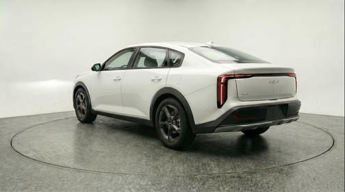 Snow White Pearl 2026 Kia K4 LXS