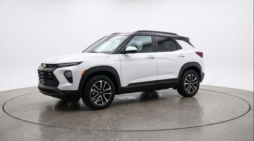 Summit White 2025 Chevrolet Trailblazer LT