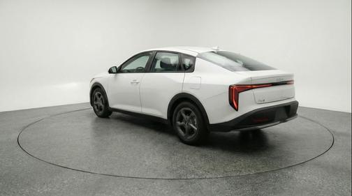 Snow White Pearl 2025 Kia K4 LXS
