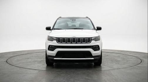 Bright White Clearcoat 2025 Jeep Compass Limited