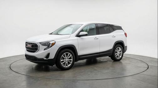Summit White 2024 GMC Terrain SLT