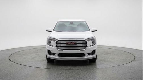 Summit White 2024 GMC Terrain SLT