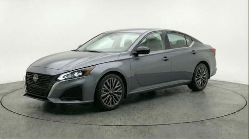 Gun Metallic 2025 Nissan Altima SV FWD