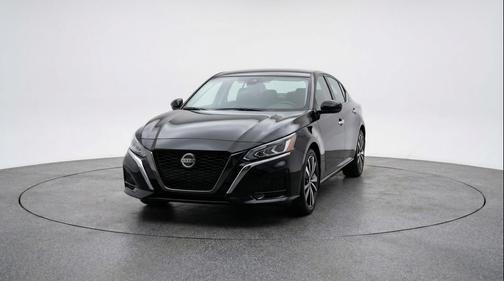 Super Black 2025 Nissan Altima SV FWD