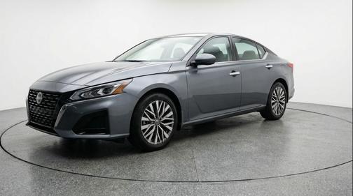 Gun Metallic 2025 Nissan Altima SV FWD