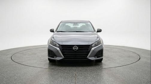 Gun Metallic 2025 Nissan Altima SV FWD