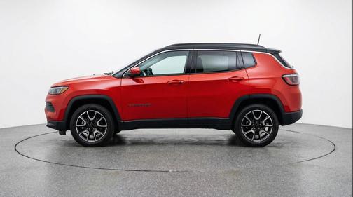 Red Hot Pearlcoat 2025 Jeep Compass Trailhawk